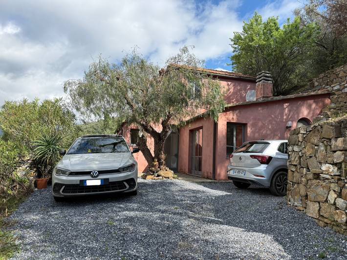 Ferienhaus für 6 Personen, mit Terrasse und Garten in Dolcedo