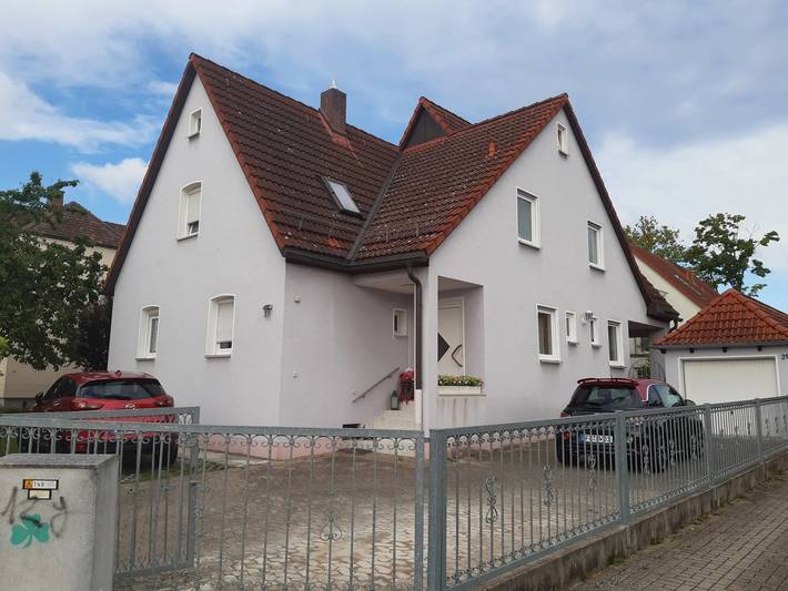 Ferienwohnung für 5 Personen, mit Balkon und Balkon/Terrasse sowie Terrasse und Garten