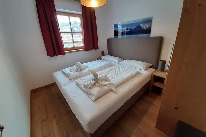 Ganze Wohnung, Alpin Residenz Panoramabahn Top 12 - Luxus Ferienwohnung mit Sauna für bis zu 8 in Hohe Tauern, Hollersbach im Pinzgau