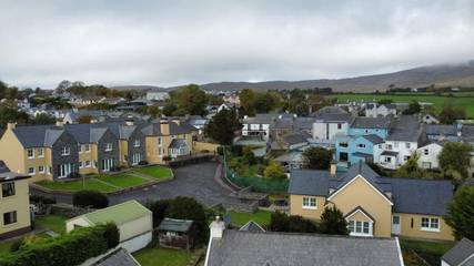 Gîte pour 8 personnes, avec vue et terrasse dans Schull