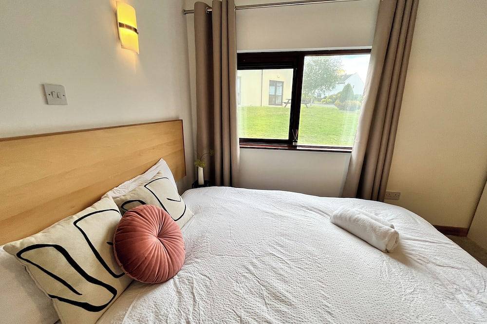 Irish Sea Whispers Villa - My Charming Costal Retreat in the heart of Youghal in Youghal, County Cork