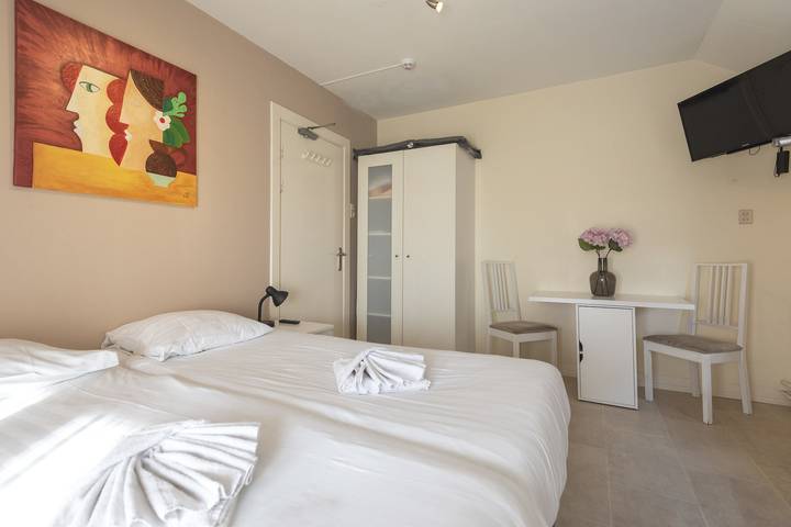 Stanza per 2 persone, con balcone - 1