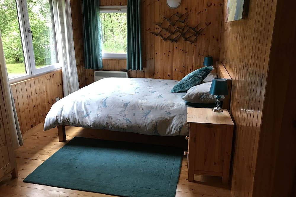 Schöne Hütte mit elektrischem Whirlpool, Wi-Fi, Holzofen in der Nähe von Loch in Argyll & Bute