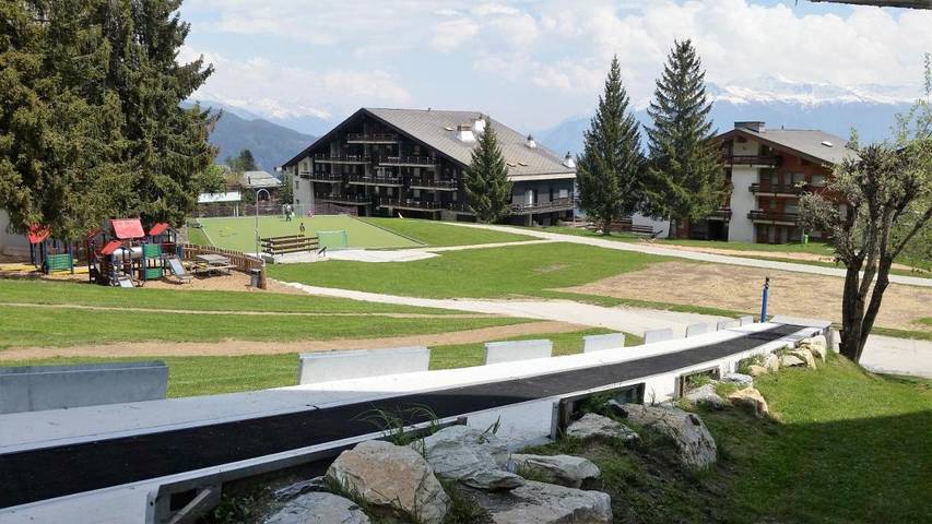 Location de vacances pour 2 personnes, avec terrasse et jardin dans Anzère - 3