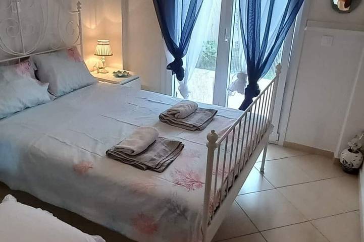 Apartamento de vacaciones para 5 personas, con balcón y jardín - 1