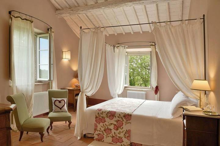 Villa in Frosini mit 6 Schlafzimmern 12 Schlafplätzen in Chiusdino, Siena Provinz