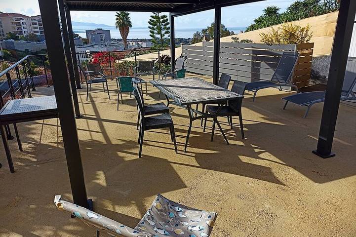 Maison de vacances pour 4 personnes, avec terrasse et jardin à Ajaccio