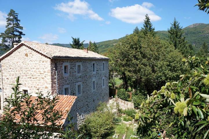 Location de vacances pour 4 personnes, avec jardin et vue, animaux acceptés à Saint-Julien-du-Gua - 2