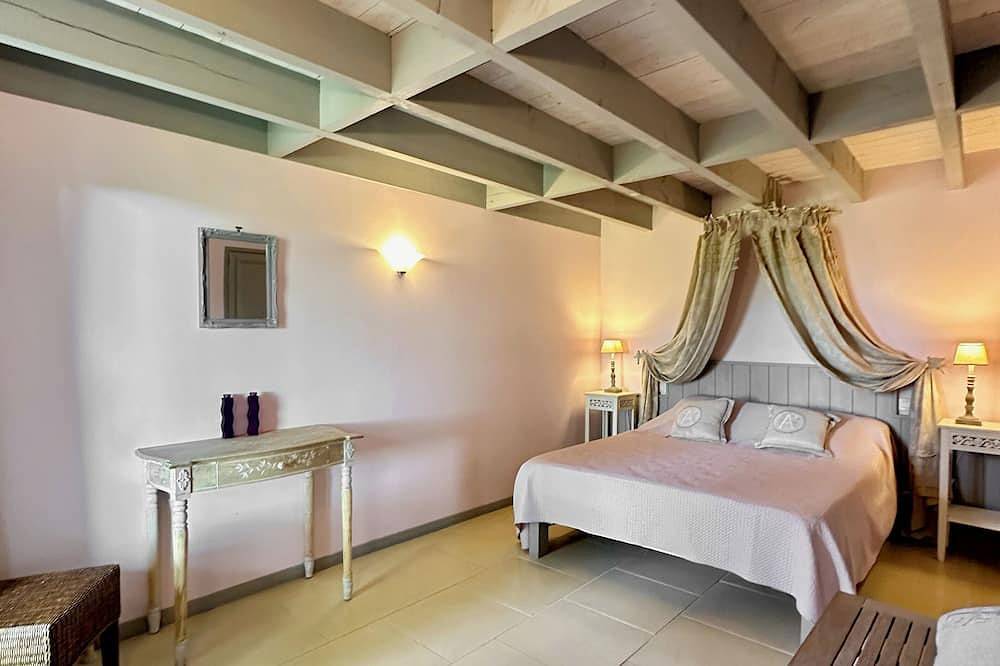 Maison Oléa - Gîte \"égoa\" Avec vue sur la Vallée de la Vézère in Le Bugue, Périgord Noir