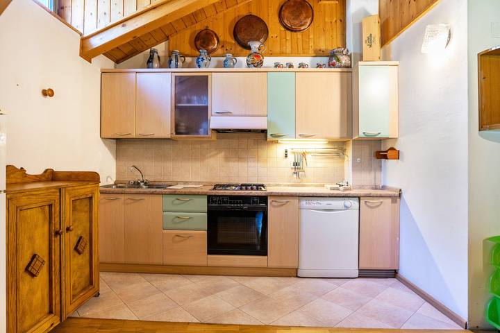 Appartamento intero, Appartamento 'Casa Ai Laresi 2' con giardino privato e Wi-Fi in Calledizzo, Peio