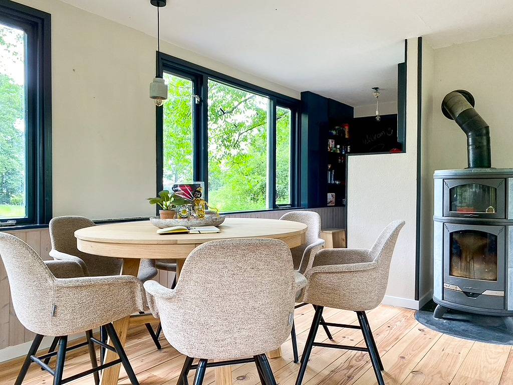 Idyllic house with 360 view of nature and hottub in Dalfsen, Regio Zwolle