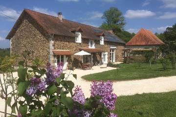 Cottage pour 2 personnes, avec jardin et piscine à Chalais (Aquitaine)