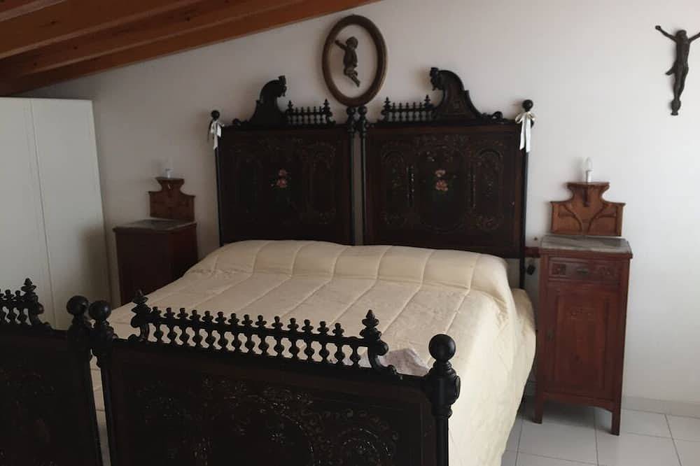 Apartamento entero, La Casa Di Levante, Charming apartment with panoramic terrace. in Milazzo, Provincia de Messina
