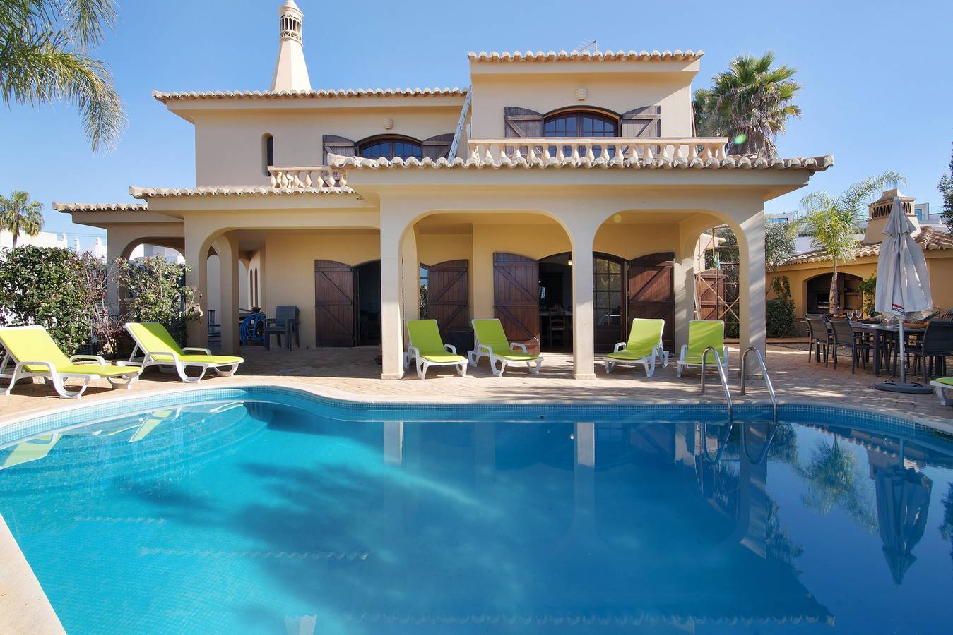 Villa 'Rústica' com vista para o mar, Wi-Fi e ar condicionado in Albufeira, Distrito de Faro