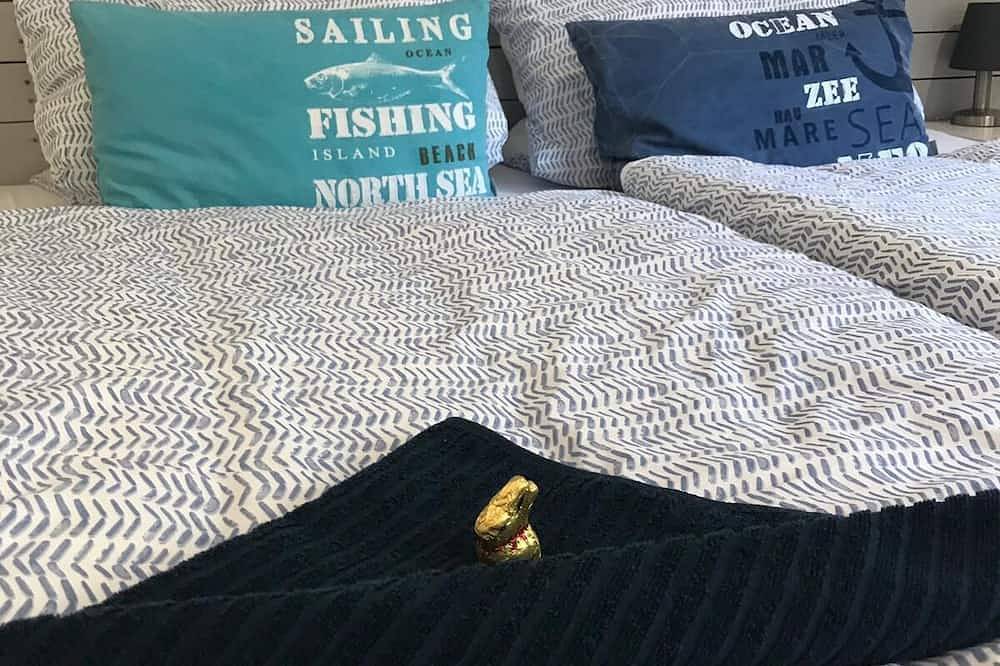 Ganze Wohnung, Dock 8 Strande: Nur 50 Meter bis zum Sandstrand und der Promenade in Kieler Förde, Strande