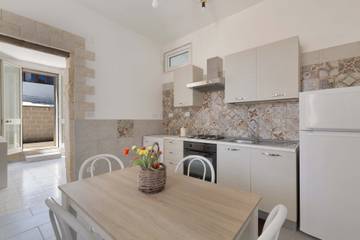 Guesthouse for 5 People in Torre Lapillo, Apulia, Photo 2