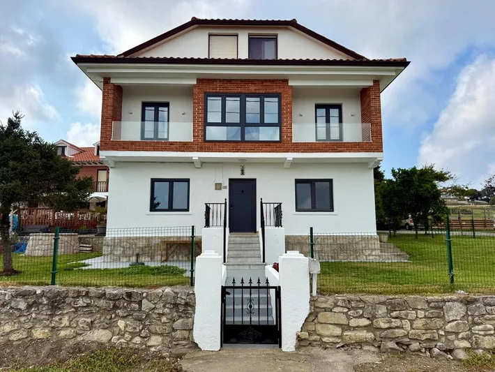 Holiday home for 8 people, with view and garden - 1