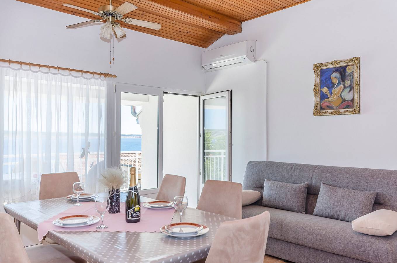 Ganze Wohnung, Apartments Zora in Starigrad Paklenica, Starigrad