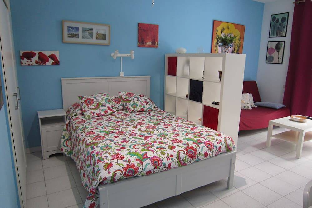 Apartamento entero, 100 meters from the beach. The apartment has a balcony and free Wifi. in Las Palmas de Gran Canaria Centre, Las Palmas de Gran Canaria