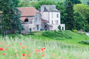 Gîte pour 10 personnes, avec jardin à Bor-et-Bar