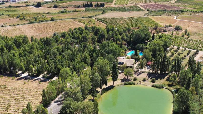 Location de vacances pour 4 personnes, avec jardin ainsi que piscine et jacuzzi à Tuchan - 4