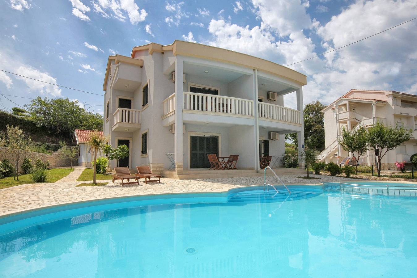 Ganze Wohnung, 1-Zimmer-Ferienwohnung mit Terrasse und Meerblick Kampor, Rab A-3214-d in Kampor, Rab