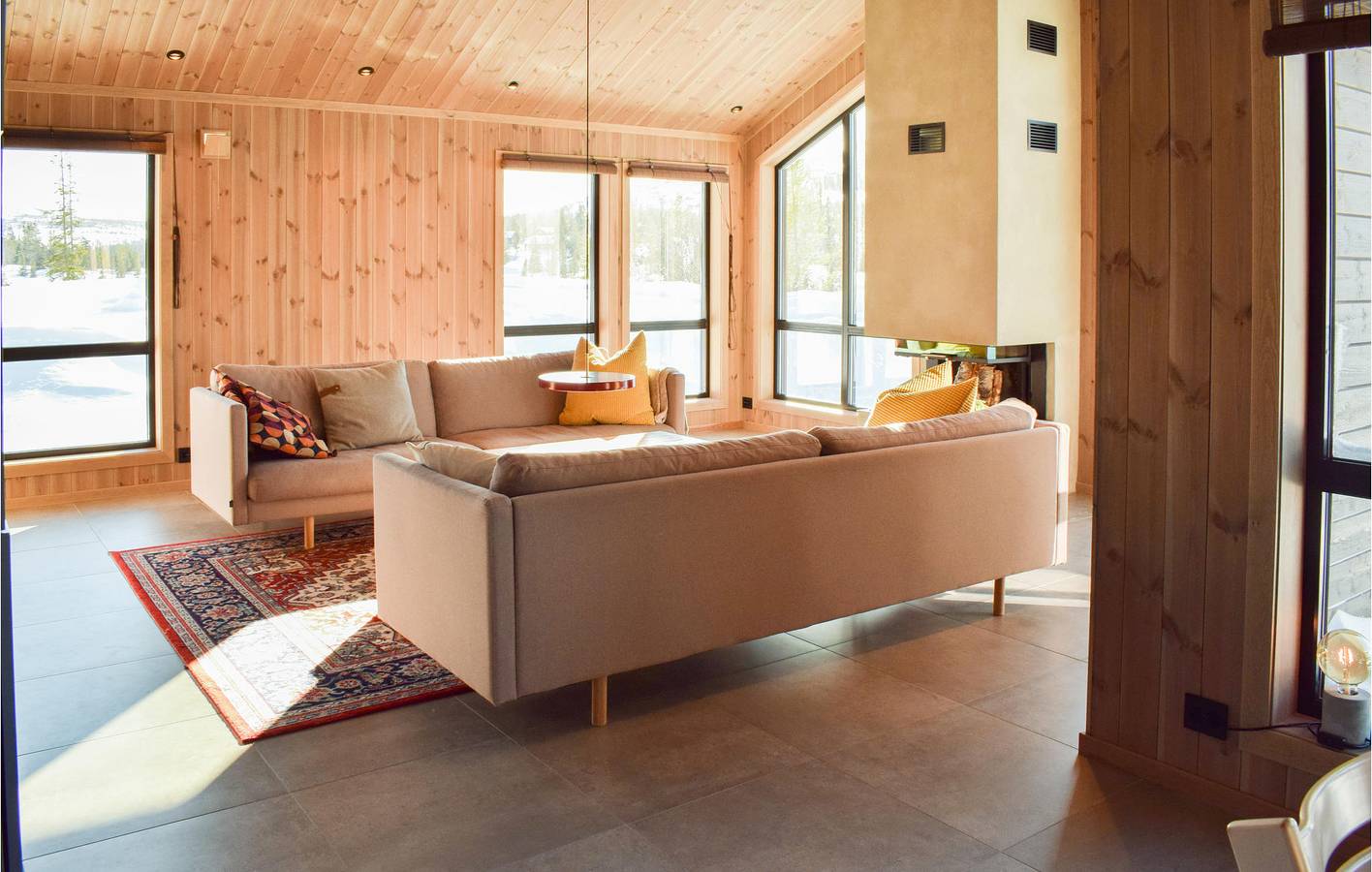 Ferienhaus für 13 Personen mit Terrasse in Flå