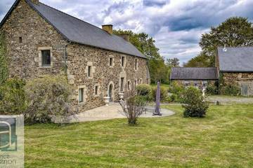 Agriturismo pour 15 personnes, avec jardin et jacuzzi à Plénée-Jugon