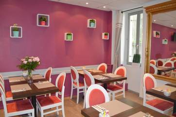 Hôtel pour 2 personnes, avec terrasse, animaux acceptés dans Office De Tourisme D Avignon