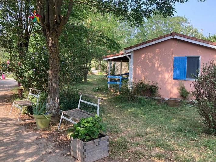 Location de vacances pour 4 personnes, avec piscine et terrasse, animaux acceptés à Montlaur (Midi-Pyrénées)