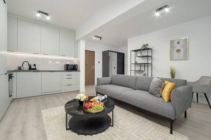 Ganze Wohnung, Modern Apartment with Balcony | Close to the Park in Rzeszów, Karpatenvorland
