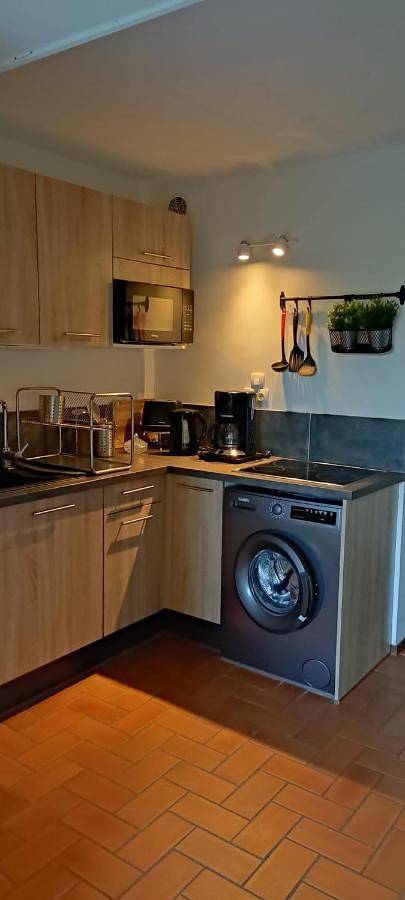 Gîte pour 4 personnes, avec piscine et jardin dans Tamaris - 3