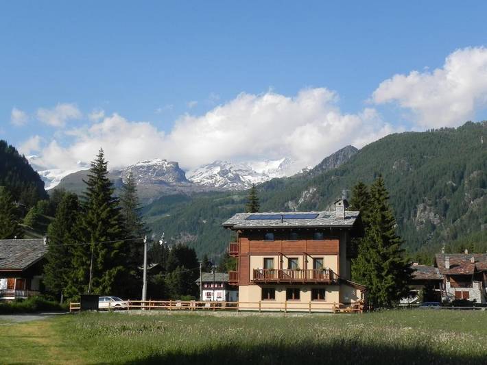 Location de vacances pour 3 personnes, avec Balcon ainsi que Jardin et Vue à Champoluc - 2