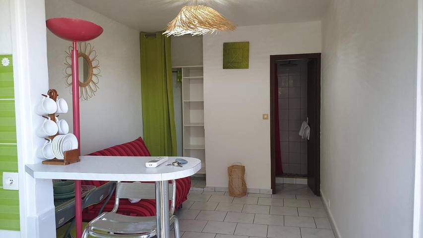 Gîte pour 2 personnes, avec vue et jardin dans Fort Fleur d'Epée
