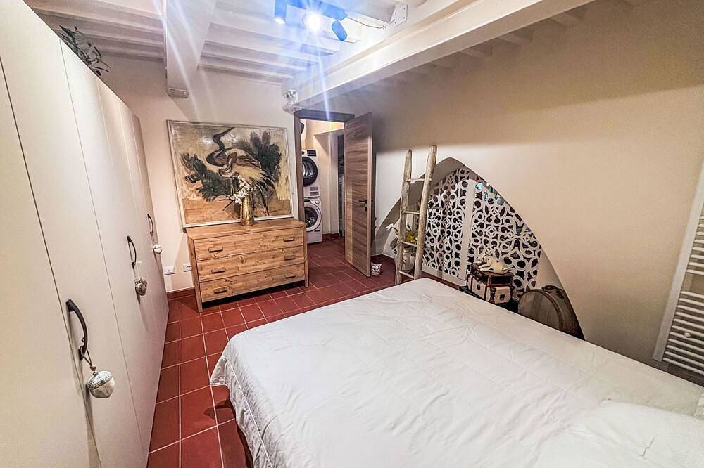 Apartamento entero, Precioso apartamento para 2 personas con A/C, Wifi y Tv in Campiglia Marittima, Costa Etrusca