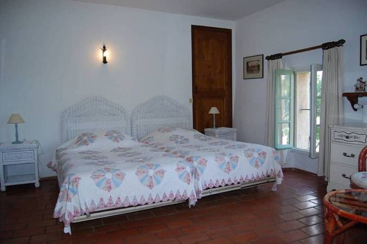 Location de vacances pour 14 personnes, avec jardin à Bargemon - 3