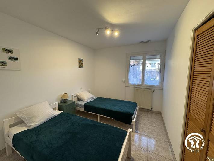 Gîte pour 4 personnes, avec jardin ainsi que piscine et terrasse à Reynès - 4