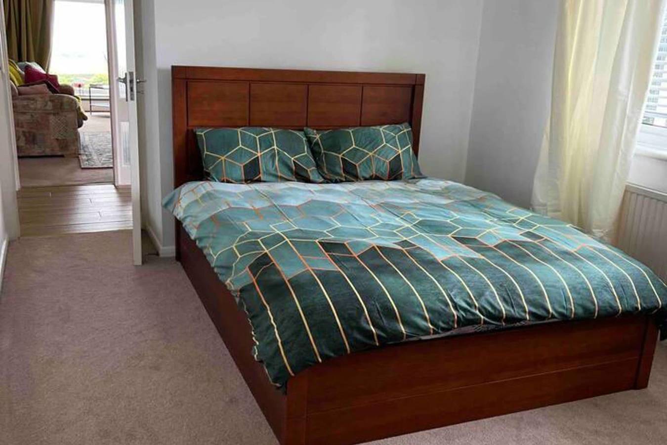 House - Free Parking & Sea Views in Brighton, Sussex