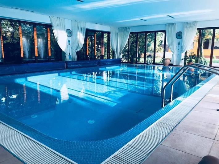 Appart’hôtel pour 2 personnes, avec jardin ainsi que piscine et vue