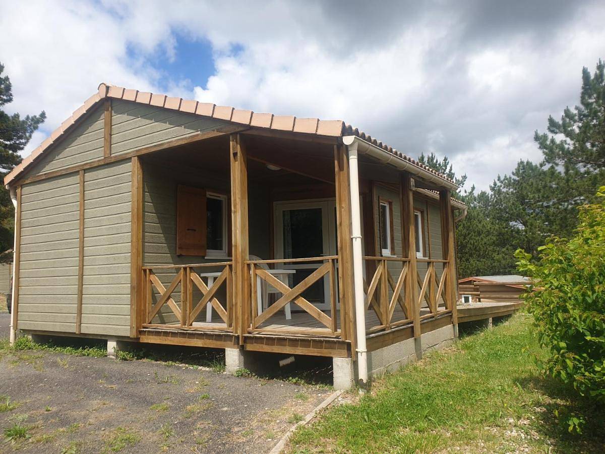 Camping Municipal La Sapinette in Quillan, Parc naturel régional Corbières-Fenouillèdes