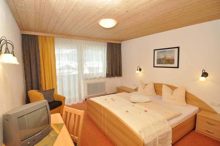 Maison d’hôte pour 2 personnes, avec vue ainsi que jardin et sauna à Bach