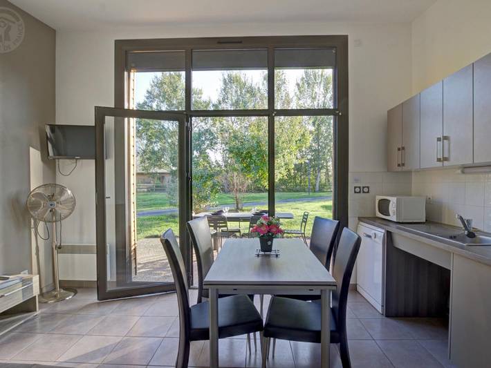 Gîte pour 4 personnes, avec Terrasse et Jardin dans Montbrison - 4