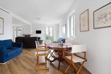Villa for 4 Guests in Lavagna Municipality, Riviera di Levante, Picture 2