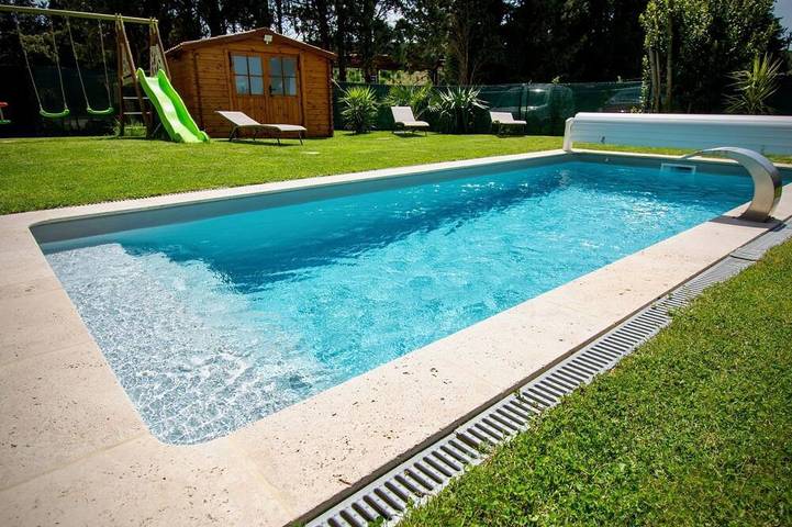 Location de vacances pour 2 personnes, avec jacuzzi ainsi que jardin et piscine à Avignon