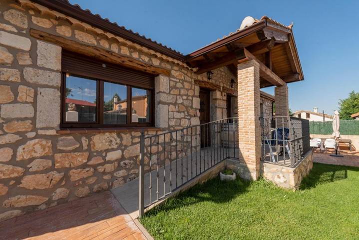 Casa de vacaciones para 12 personas, con piscina y jardín, Se admiten mascotas - 1