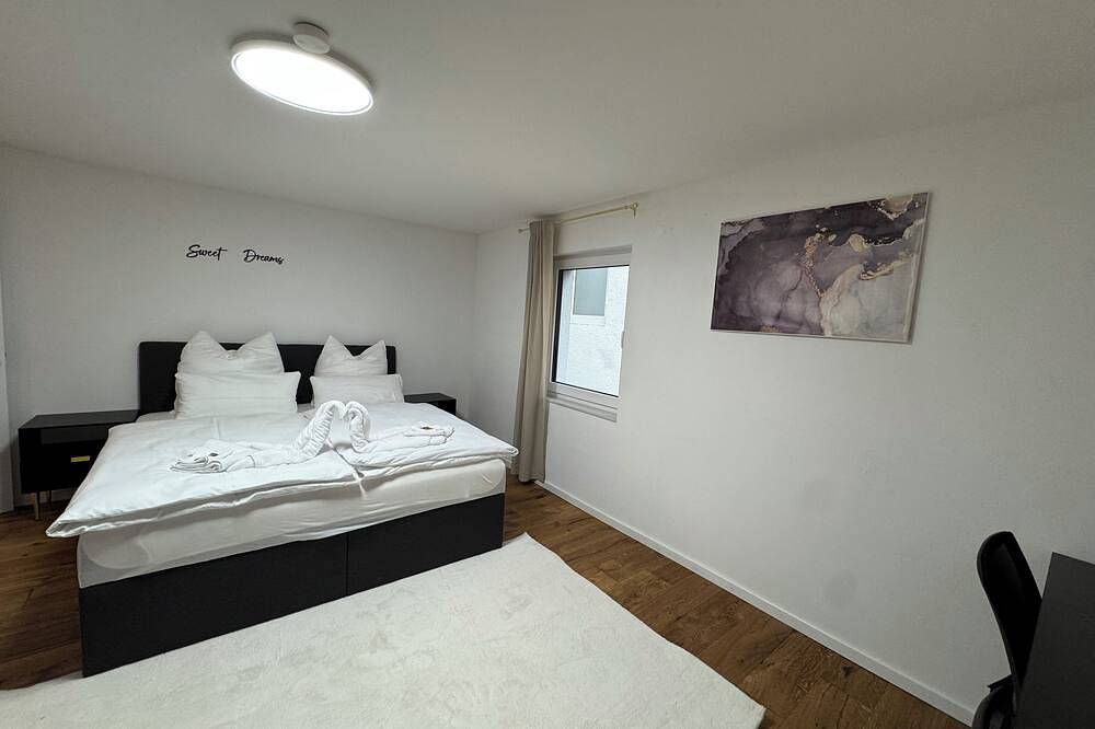 Ganze Wohnung, Deluxe Apartment No.1 in Reutlingen | Mitten in der Innenstadt | Modern in Reutlingen, Neckar-Alb