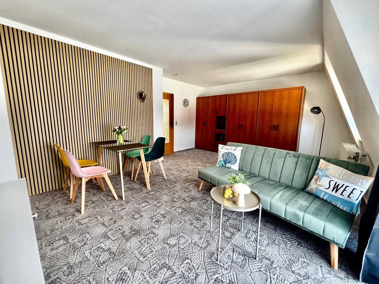 Ganze Ferienwohnung, Ostsee Ferienwohnung für 5 Personen - fußläufig zum Strand "Kajüte 9" mit Balkon Apartmenthaus-Usedom Familie Stopp in Kölpinsee, Loddin