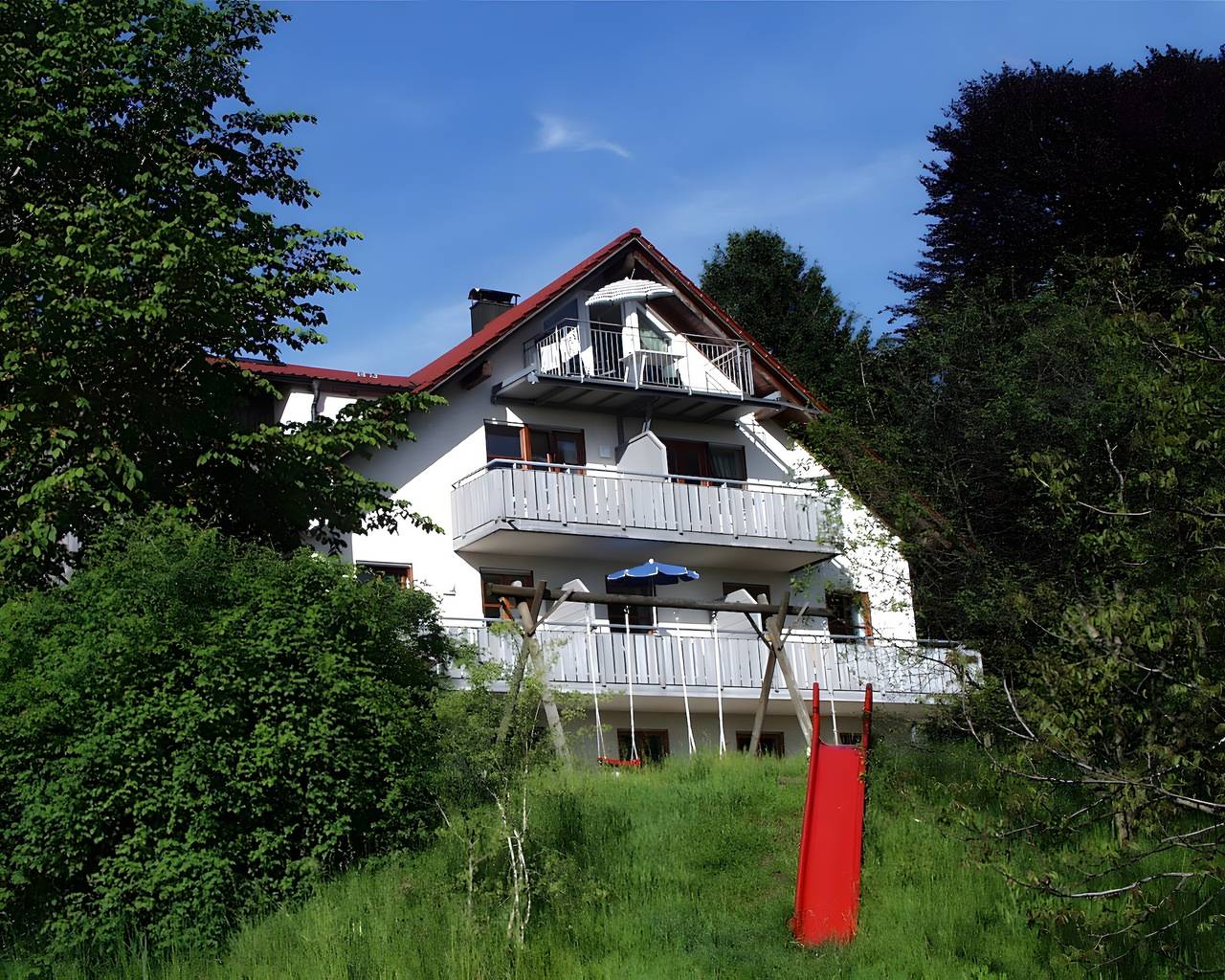 Ganze Wohnung, Ferienwohnung '1' mit Gemeinschaftsgarten, Balkon und Wi-Fi in Wasserburg (Bodensee), Bayerisch Schwaben