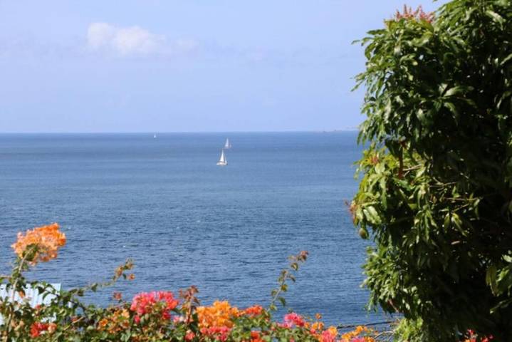 Appartement de vacances pour 2 personnes, avec vue ainsi que terrasse et jardin