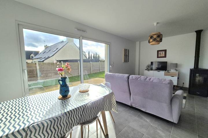 Location de vacances pour 6 personnes, avec terrasse et jardin, adapté aux familles à Hirel - 3